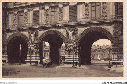 AJOP2-75-0238 - PARIS - Les Guichets Du Louvre - Louvre