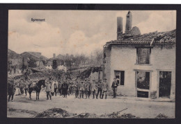 Ansichtskarte Militaria Apremont Frankreich Soldaten Kompanie Zerstörte Häuser - Autres & Non Classés