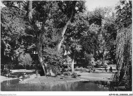 AJPP3-03-0403 - VICHY - Dans Les Grands Parcs - Un Joli Coin Au Bassin Des Cygnes - Vichy