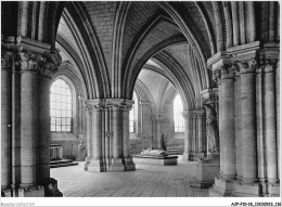 AJPP10-18-1052 - BOURGES - CATHEDRALE SAINT-ETIENNE - L'eglise Souterraine - Bourges