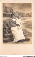 AJQP5-0500 - BEBE ET NOURRICE CARTE PHOTO A LOCALISER - Bébés