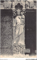 AJSP7-75-0688 - PARIS - L'église Notre-dame - Vierge Sur Le Pillier Du Portail De Gauche - Kerken