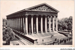 AJSP11-75-1106 - PARIS - En Flanant - église De La Madeleine - Chiese