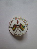 Rare! Insigne Sao Tome & Principe-MLSTP 1960-1978:Mouvement Pour La Liberation/Mouvement For The Liberation Badge,dm=20 - Vereinswesen