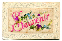 CPA Fantaisie : Carte Brodée  Souvenir    VOIR DESCRIPTIF  §§§ - Embroidered