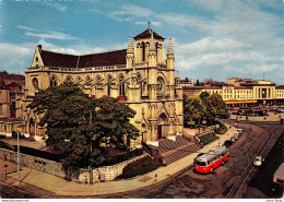 Suisse > GE Genève - Eglise Notre Dame, Place At Gare De Cornavin - Trolley Bus Automobiles Cpsm GF 1962   ( ͡♥ ͜ʖ ͡♥) ♥ - Genève