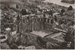 37 - Langeais  -  Le Château (façade Intérieure)  -  Vue Aérienne - Langeais