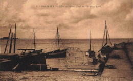 Carteret * Le Petit Port , Effet De Contre Jour * Bateaux De Pêche - Carteret