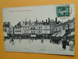 TROYES -- Place Des Anciennes Boucheries - LIbrairie Des Ecoles - Commerces - ANIMATION - Troyes