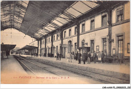 CAR-AAWP3-26-0240 - VALENCE - Intérieur De La Gare - Valence