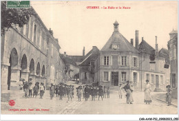 CAR-AAWP12-89-0943 - OUANNE - La Halle Et La Mairie - Andere & Zonder Classificatie