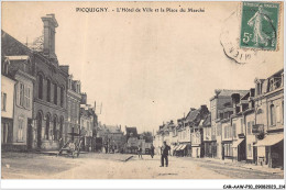 CAR-AAWP10-80-0810 - PICQUIGNY - L'hôtel De Ville Et La Place Du Marché - Picquigny