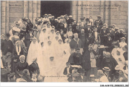 CAR-AAWP10-79-0794 - PARTHENAY - Sortie De Messe à L'église - Parthenay