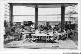 CAR-AAWP13-92-1014 - SURESNES - école De Plein Air Permanente - Une Classe - Suresnes