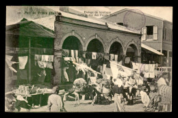 HAITI - PORT AU PRINCE - ETALAGE DE BOUTIQUE DANS LA RUE DES FRONTS FORTS - Haïti