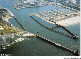 CAR-AAX-P12-76-0891 - FECAMP - Vue Aerienne Du Port Et Des Jetées - Fécamp