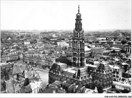 CAR-AAX-P10-62-0753 - ARRAS - Le Beffroi Et La Petite Place - Arras