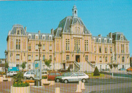 27 - Evreux  -  L'Hôtel De Ville - Evreux