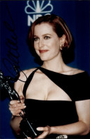 Photo CPA Schauspielerin Gillian Anderson, Portrait, Screen Actors Guild Award, Autogramm - Acteurs