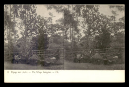 INDONESIE - VOYAGES AUX INDES - UN VILLAGE INDIGENE - CARTE STEREO - Indonesia