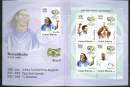 Football Allemagne 2006 Coupe Du Monde Carnet Ronaldinho Guinée Bissau Soccer Germany 2006 W. Cup Bkl Guinea Bissau - 2006 – Alemania