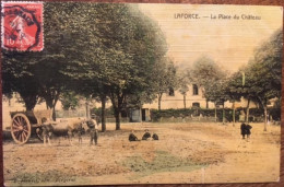 Cpa 24 Dordogne Colorisée Toilée, LA FORCE, La Place Du Château, Animée, Attelage Rustique, éd Flouret, écrite 1908 - Other & Unclassified