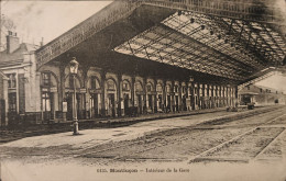 Montluçon Intérieur De La Gare - Montlucon