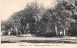 France Brignoles Var  Ecole Primaire Superieure De Garcons Un Coin Du Parc (scan Recto Verso ) Nono0040 - Brignoles