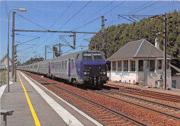 CART ENTRAIN 2015 Ambiance Ferroviaires 40 Ans De Voiture Corail Voiture Pilote VTU Et VU(SCAN RECTO VERSO)NONO0086 - Stations With Trains