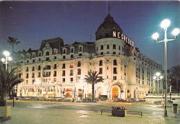 NICE Sur La Promenade Des Anglais L Hotel Negresco A La Tombee De La Nuit(SCAN RECTO VERSO)NONO0098 - Bar, Alberghi, Ristoranti