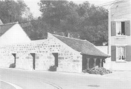 LE BOSQUET En 1985 Le Lavoir   19  (scan Recto-verso) OO 0908 - Autres & Non Classés