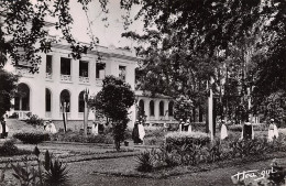 CAMEROUN  DOUALA Palais Du Gouvernement De DUALA DOUALA Cameroun     (scan Recto Verso)  OO 0959 - Cameroon