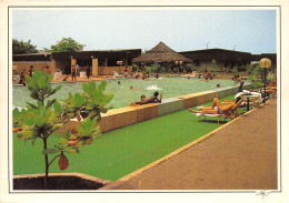 GUINEE  CONAKRY. GRAND HOTEL DE L'UNITE  PISCINE  (scan Recto-verso) OO 0994 - Equatorial Guinea