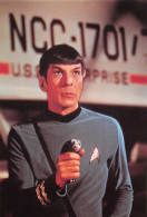 STAR  TREK Leonard Nimoy   SPOCK  Laser à La Main 105 124(scan Recto-verso) OO 0992 - Séries TV