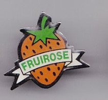 Pin's Fruirose Fraise Réf 2395 - Markennamen