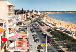 ROYAN - Le Boulevard Frédéric-Garnier Et La Grande Plage   (scan Recto-verso) OO 0977 - Royan