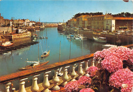 Ile De Ré   Le Port à SAINT MARTIN DE Ré (scan Recto-verso) OO 0977 - Saint-Martin-de-Ré