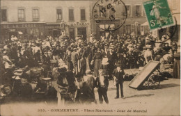 Commentry Place Martenot Jour De Marché Timbre Haut Droit - Commentry