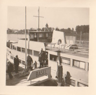 PHOTO 7 X 7  BATEAU DE CROISIERE DEBARQUEMENT A BASEL EN SUISSE - Autres & Non Classés