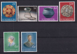 Timbres    Luxembourg Neufs ** Sans Charnières  1975-1976 - Unused Stamps