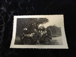 P-315 , Photo, Automobile, Une Jeep Willys MB , Circa 1945 - Automobili