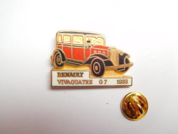 Beau Pin's En Zamac , Auto Renault Vivaquatre G7 1933 , Signé CEF Paris - Renault