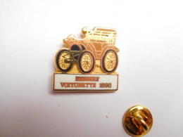 Beau Pin's En Zamac , Auto Renault Voiturette 1898  , Signé CEF Paris - Renault