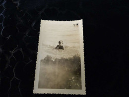 P-340 , Photo , Enfants Sur La Plage De  La Baule, Août 1945 - Personas Anónimos