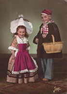 DEUX ENFANTS EN HABITS  NORMANDS COULEUR  REF  16190 - Costumes