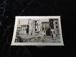 P-350 , Photo , Saint Nazaire En Ruine Après Les Bombardements,  Juillet 1945 - Lugares