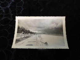 P-371 , Photo , La Plage De La Baule Juste Après Guerre, Mai 1945 - Luoghi