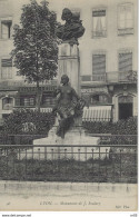 69 - LYON - Monument De J. Soulary ( Commerce Chapellerie - Epicerie .. En Fond )  ( Rhone ) - Andere & Zonder Classificatie