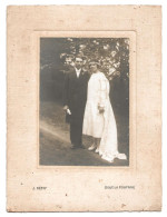 PHOTO   Couple Jeunes Mariés    Cartonné  24 X 18   J. REMY DOUE-LA-FONTAINE   (1573) - Anonieme Personen