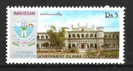 PAKISTAN. N°805 De 1992. Collège Islamique. - Islam